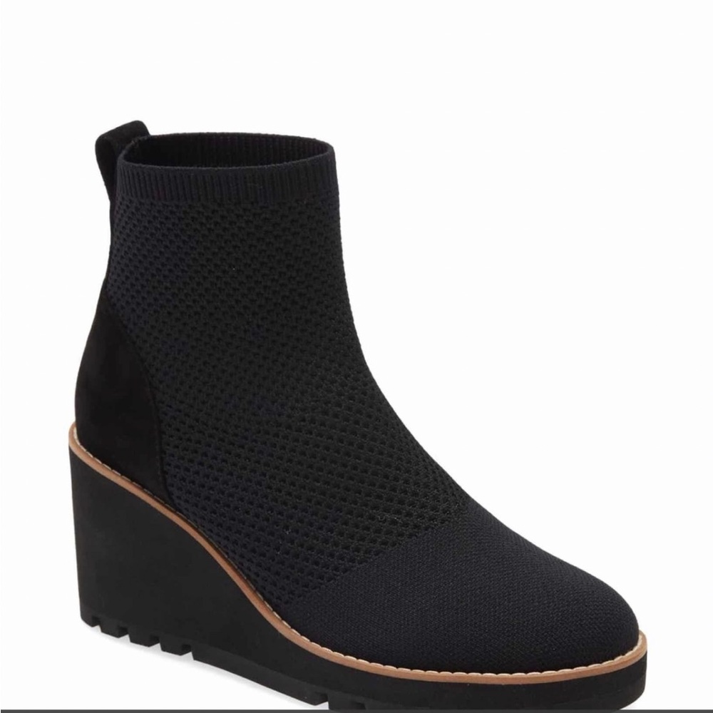 EILEEN FISHER wedge shoes